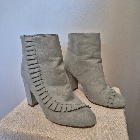 Faux Suede Booties w Ruffle - Picture 1 of 13